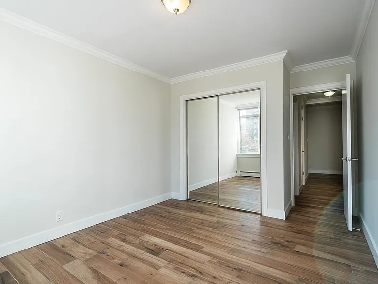 2035 Barclay St #301 — Photo 3