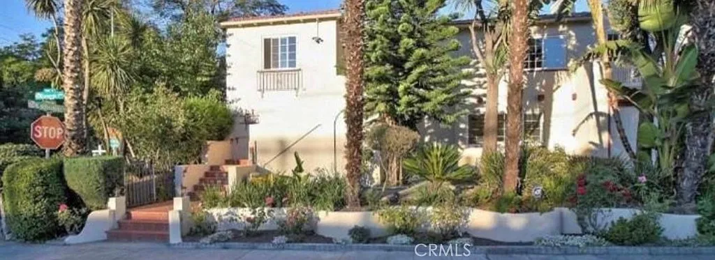 3 bed, 1800 sqft, $3,500 — Photo 1
