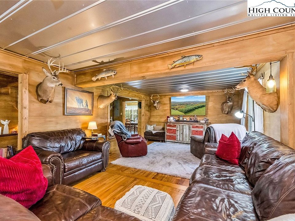 10th image of 886 Blevins Hollow Road