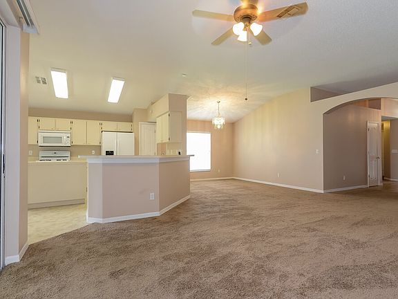 4th image of 1711 Scotch Pine Dr