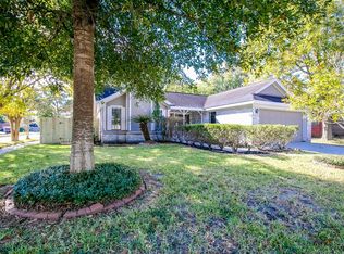 6952 Foxcroft Ln, Humble, TX 77338