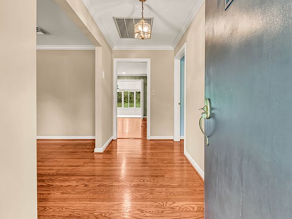 3rd image of 1283 Morgan Rd