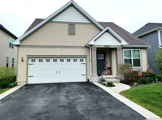 1027 Blazing Star St, South Elgin, IL 60177