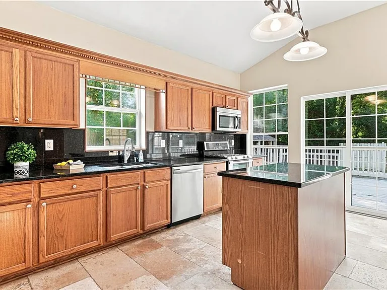 6776 Tilton Ln — Photo 6