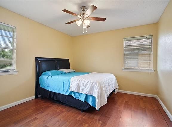 5th image of 6940-42 Bundy Rd