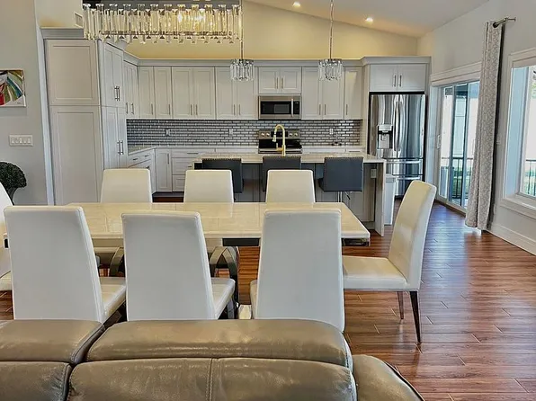 20725 Waters Edge Ct, Boca Raton, FL 33498