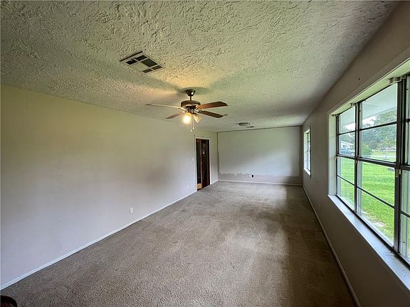 4th image of 240 Kirby Ln