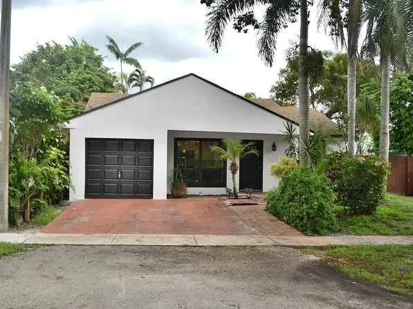 8671 SW 16TH Court, Pembroke Pines, FL 33025