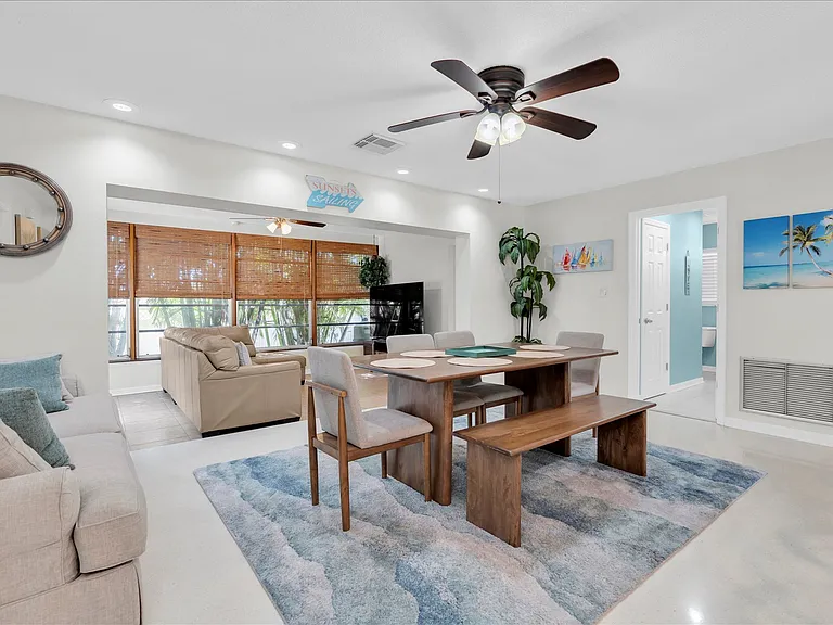 232 Timberlane Dr — Photo 4