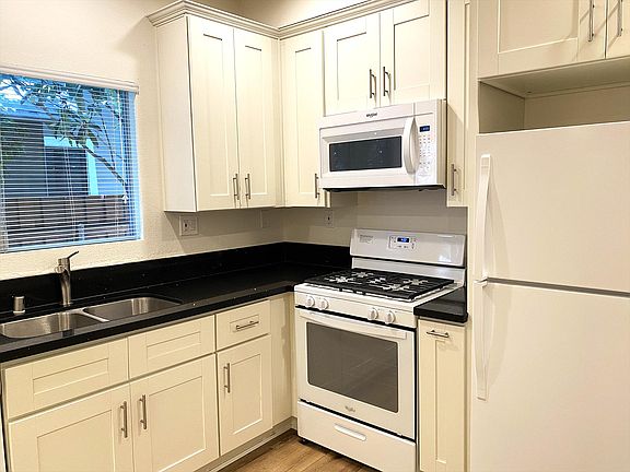 2nd image of 3121 E Theresa St APT 5