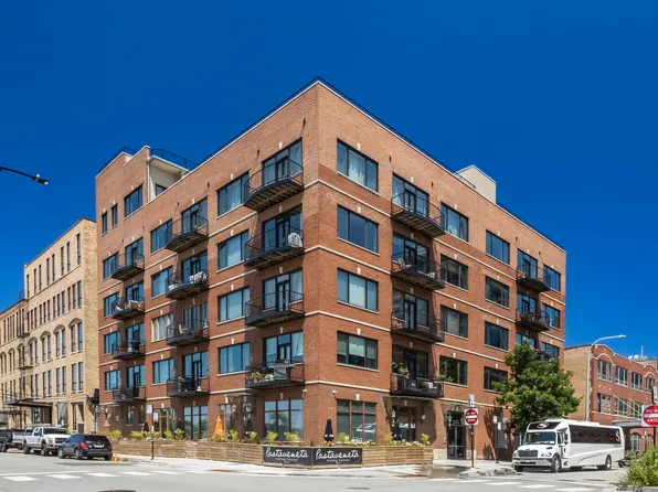 (undisclosed Address), Chicago, IL 60607