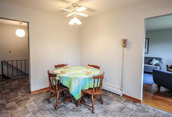 Breakfast area.