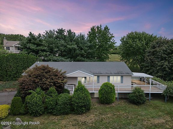 2nd image of 100 Beltzville Dr