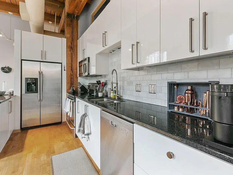 400 N 1st St #308 — Photo 5