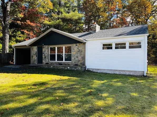 601 Amherst Rd, Granby, MA 01033