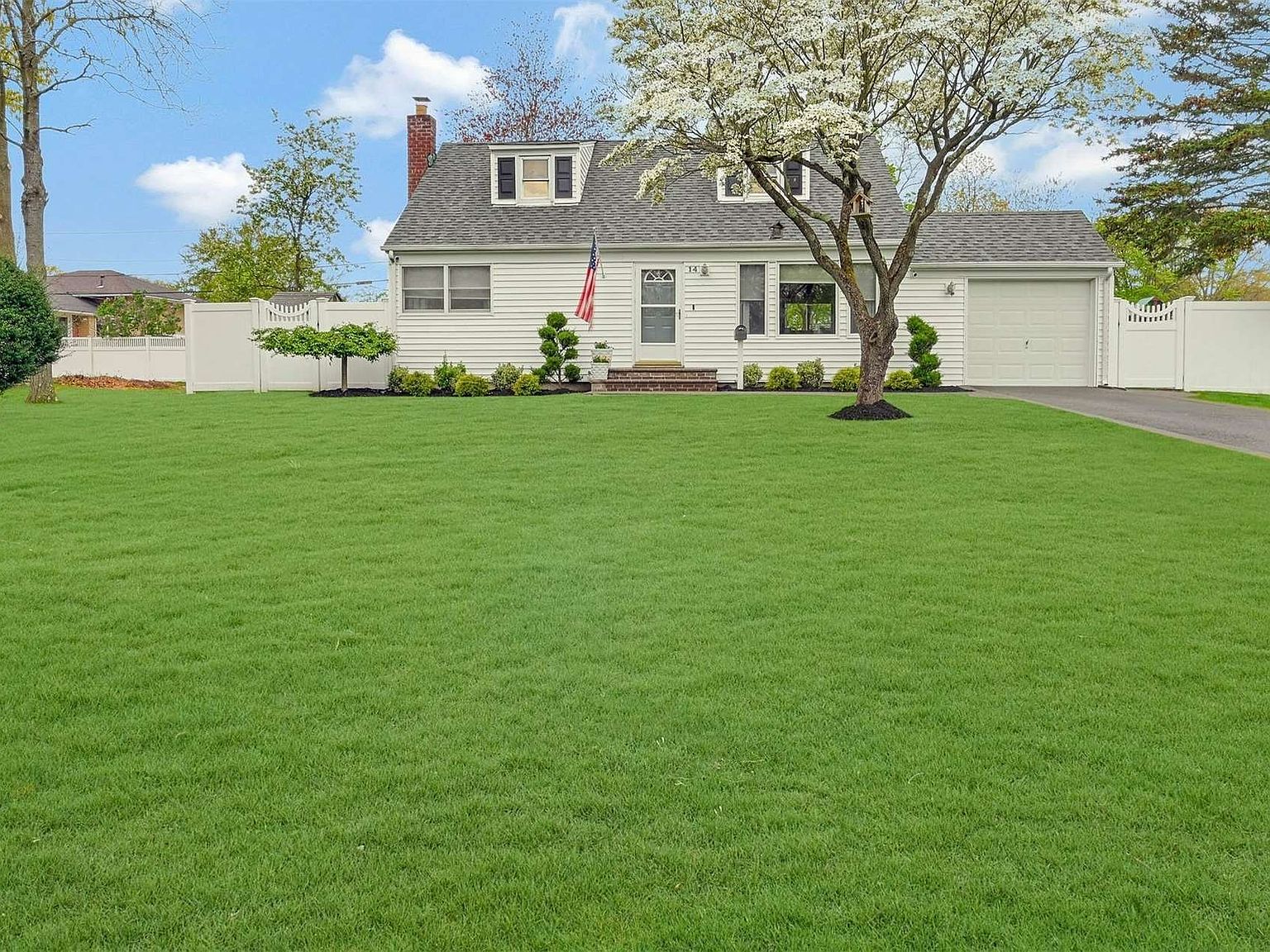 14 Laurel Lane, Commack, NY 11725 Zillow