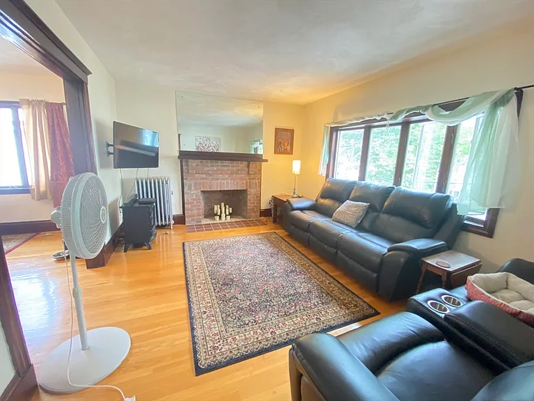 36 Walnut St #2 — Photo 2