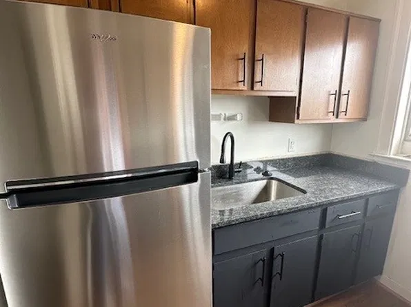 33325 Grand River Ave APT 1, Farmington, MI 48336
