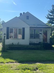 1123 State St, Hobart, IN, 46342