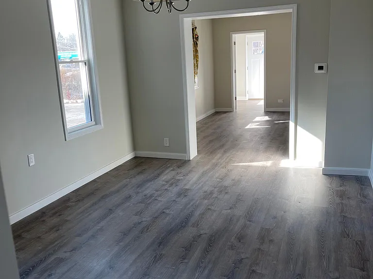 313 N Wolf Rd — Photo 19
