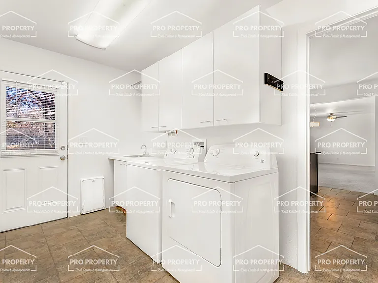 1024 Skyline Dr — Photo 10