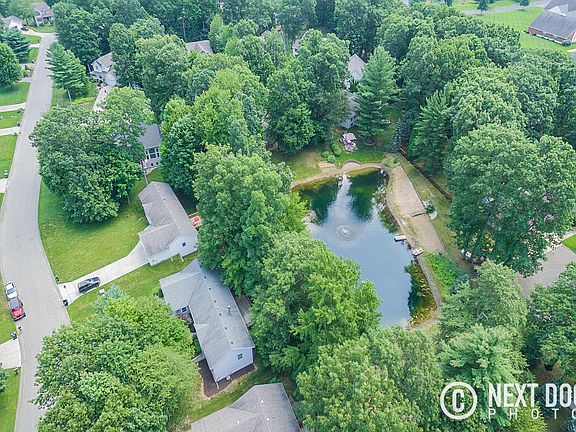 5th image of 4768 Oak Lane Dr