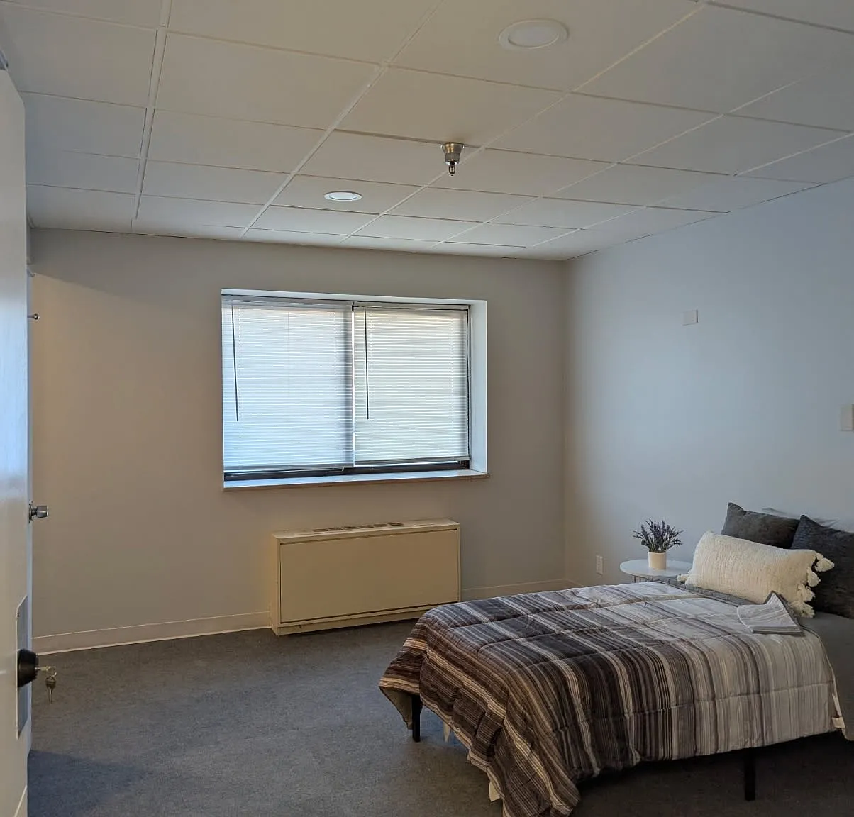 2 bed, 580 sqft, $1,200 — Photo 2