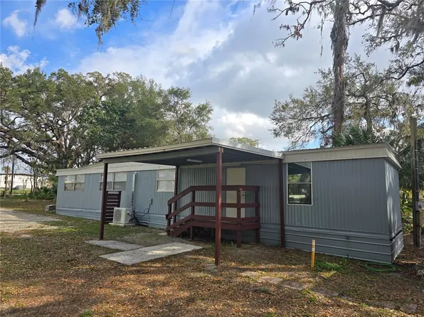 37826 Daughtery Rd, Zephyrhills, FL 33541