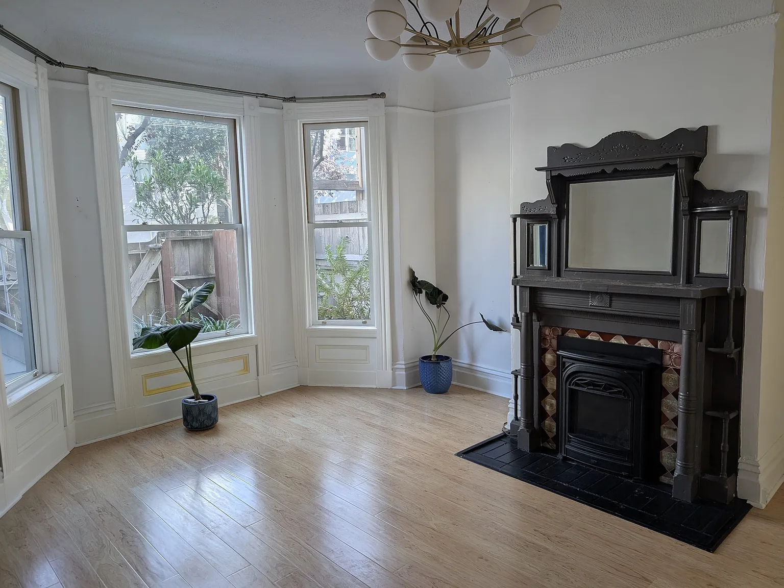 1871 McAllister St — Photo 4