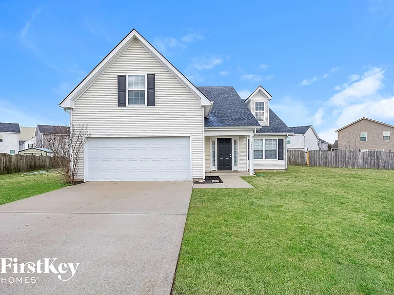 1304 Sunray Dr — Photo 1