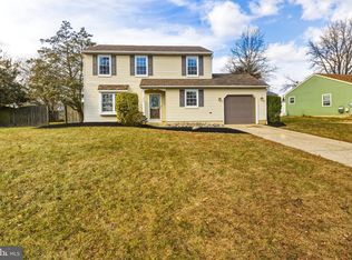 300 Windsor Ln, Marlton, NJ 08053