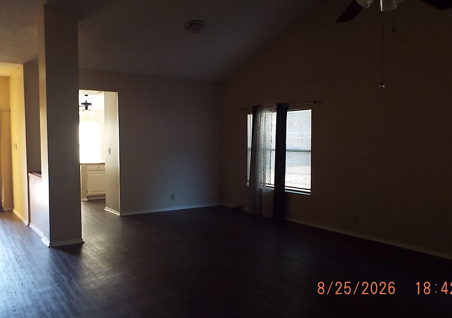 3 bed, 1795 sqft, $1,945 — Photo 4