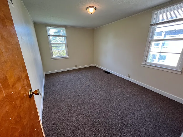 5114 W Ridge Rd #2 — Photo 10