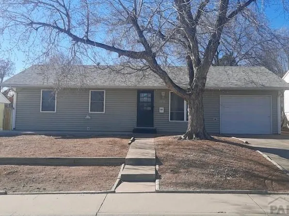139 Gamble Ln, Pueblo, CO 81001