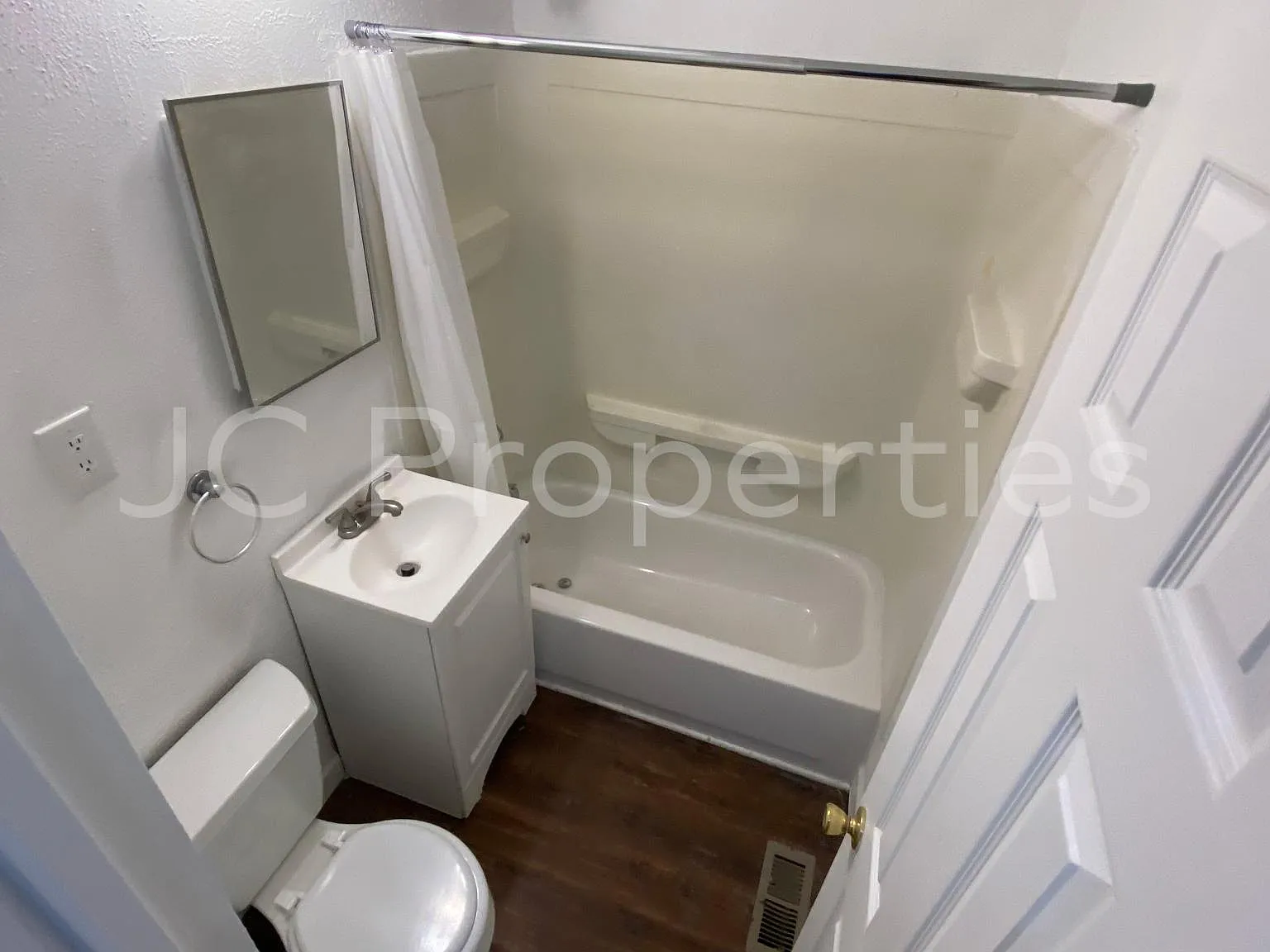 4406 Waymire Ave — Photo 4