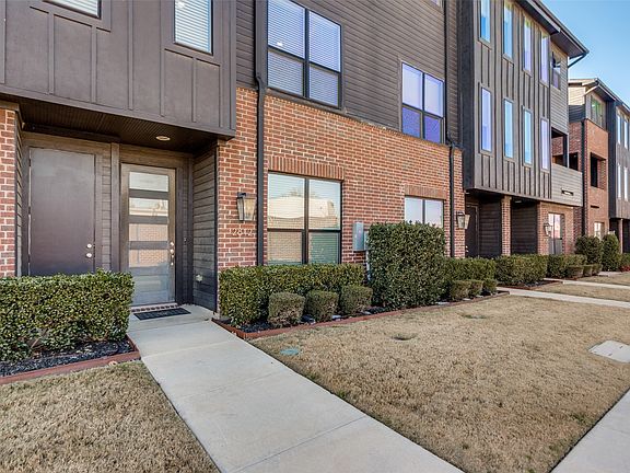 2nd image of 2812 Addison Park Ln