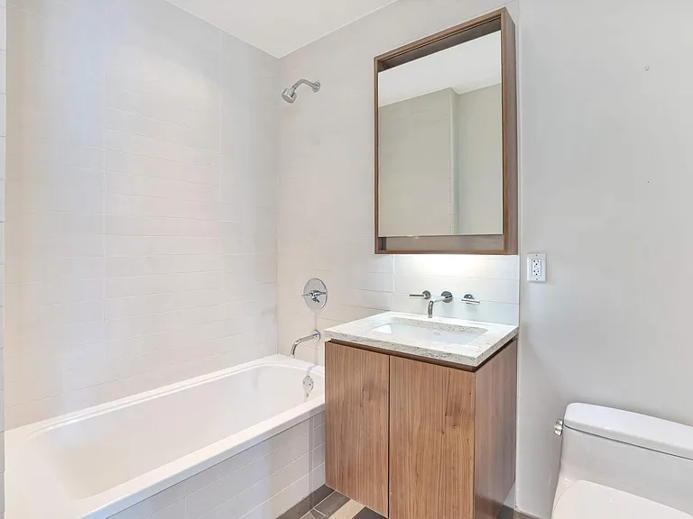 555 W 59th St #18F — Photo 8