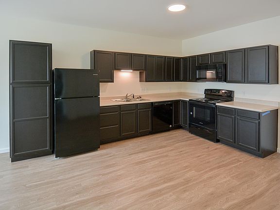 3rd image of 2215 W 16th St #6ad558604