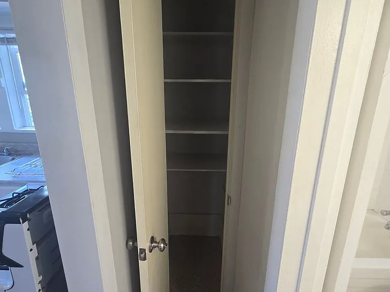 910 Sahwatch St — Photo 10