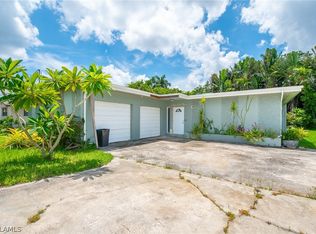 463 Grenier Dr, North Fort Myers, FL 33903
