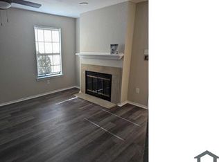1732 Crest Point Dr #109, Arlington, TX 76012