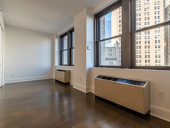 3rd image of 15 Park Row APT 7N