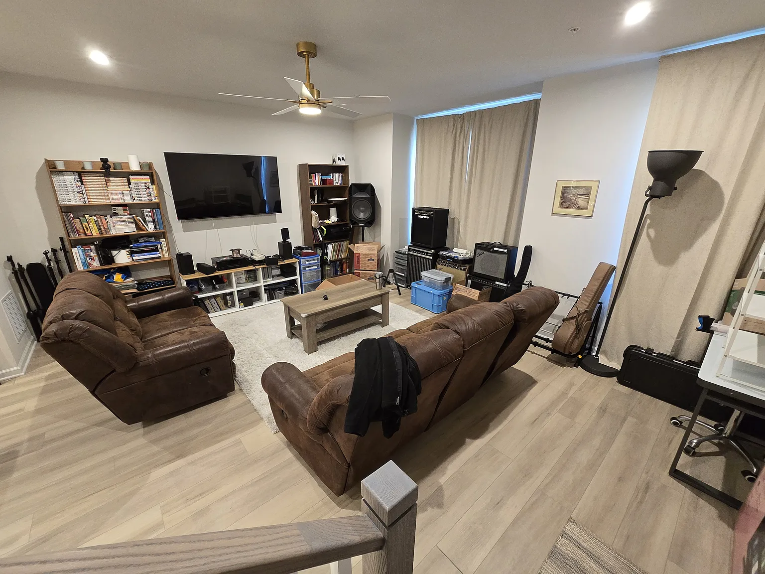 4 bed, 3.5 bath, 1979 sqft, $1,200 — Photo 3
