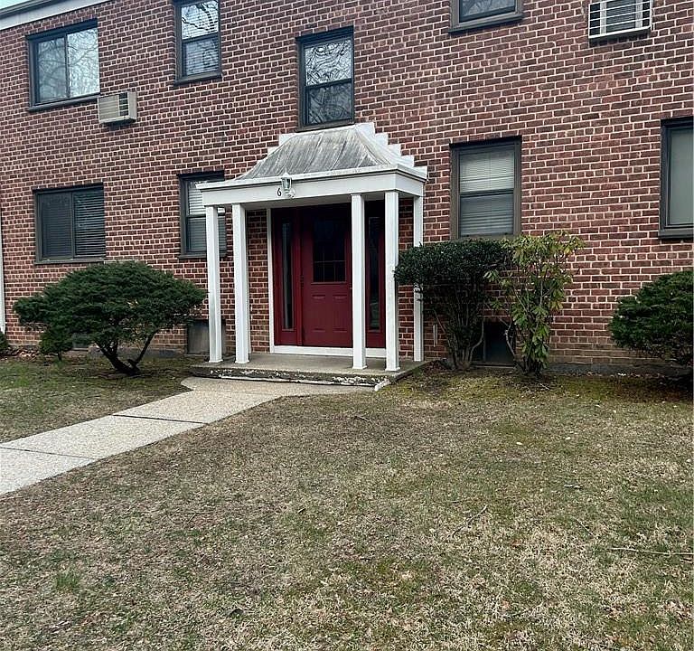 1st image of 6 Lawrence Drive #A