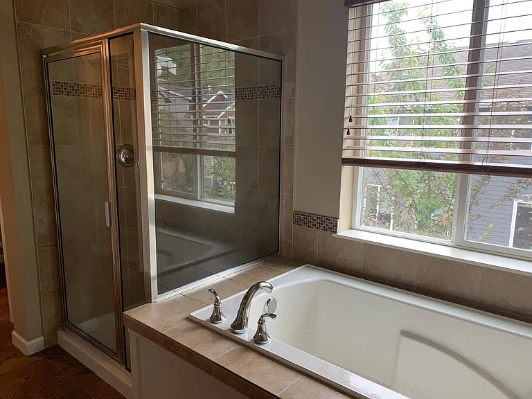 24515 SE 46th Ter — Photo 17