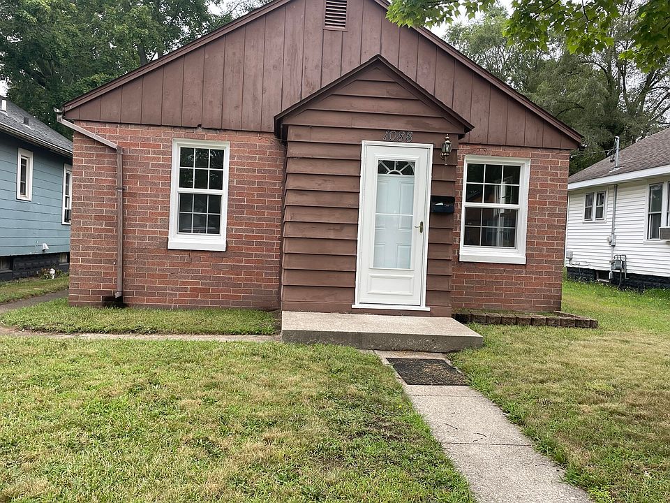 1st image of 1088 Aurora Ave