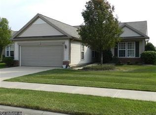 9437 Grist Mill Dr, North Ridgeville, OH 44039