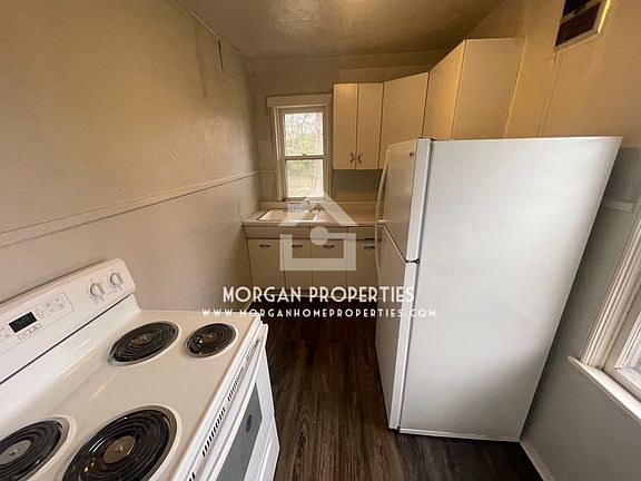 3rd image of 306 N Church St