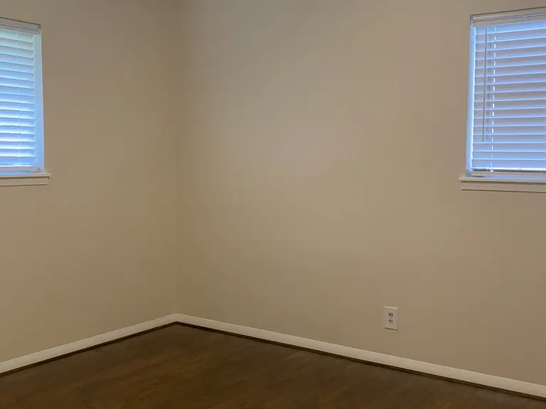 5802 Dahlia Ln — Photo 11