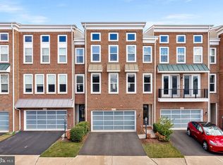 23486 Hillgate Ter, Ashburn, VA 20148